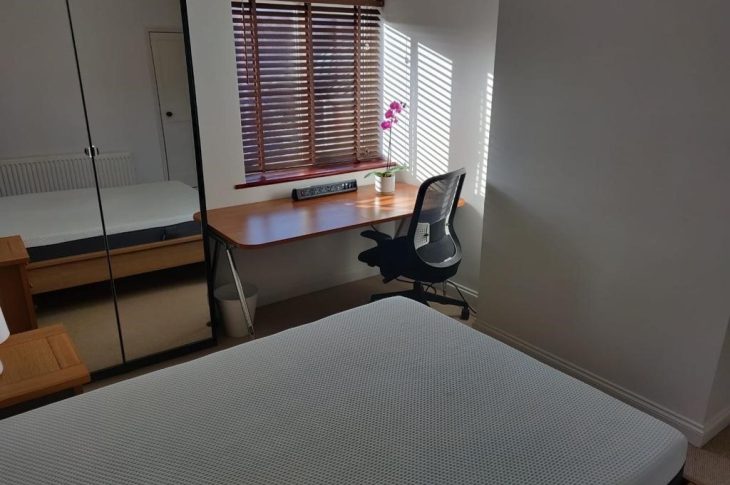 25 Shakespeare Street