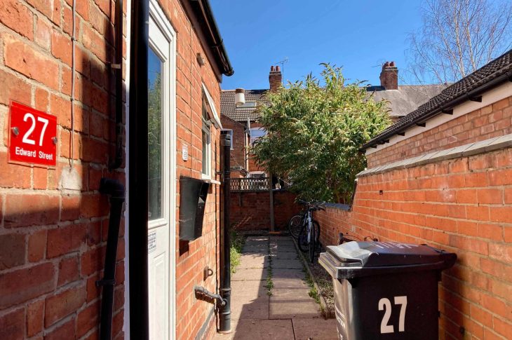 27 Edward Street