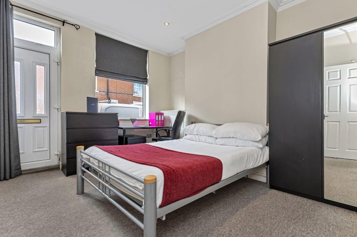 35 Rosebery Street