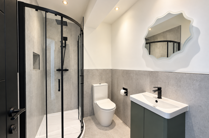 401 New Ashby Road Bathroom 1