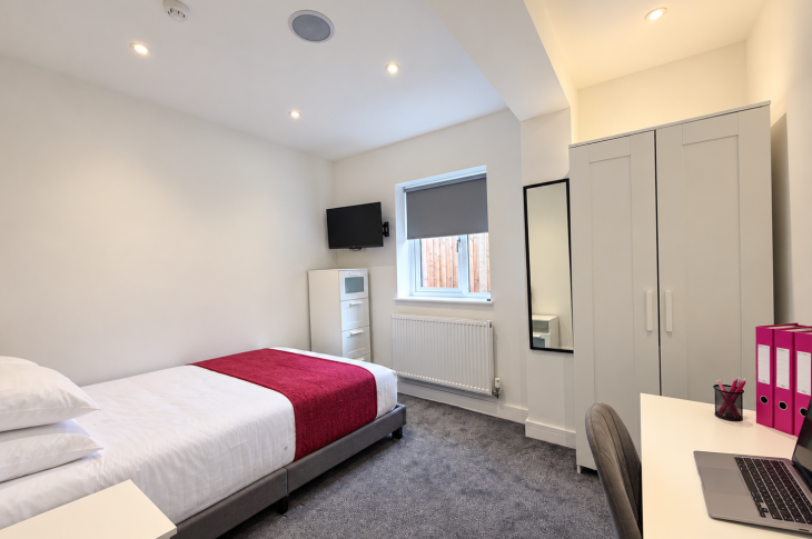 401 New Ashby Road Bedroom 1