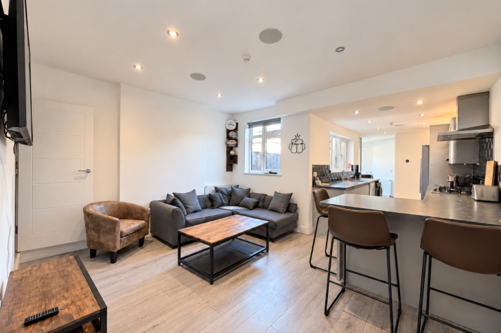68 Paget Street Lounge