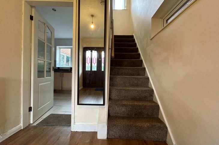 73 Holywell Drive