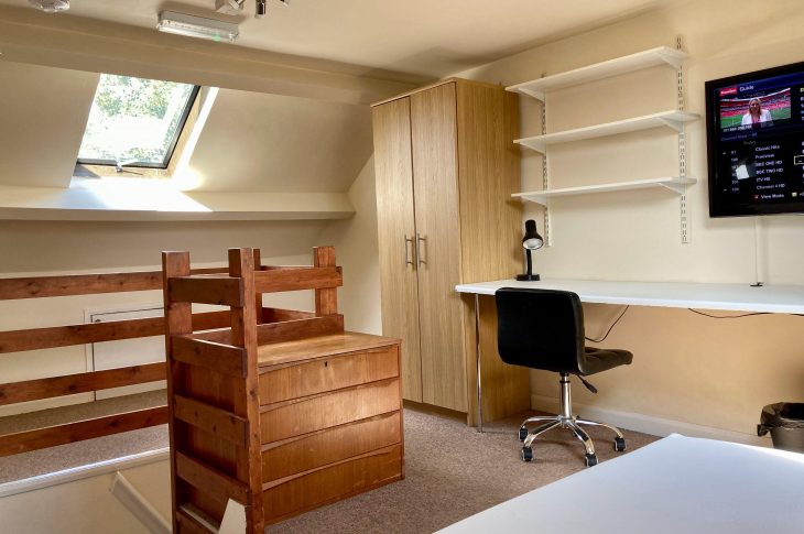 Bedroom 4a