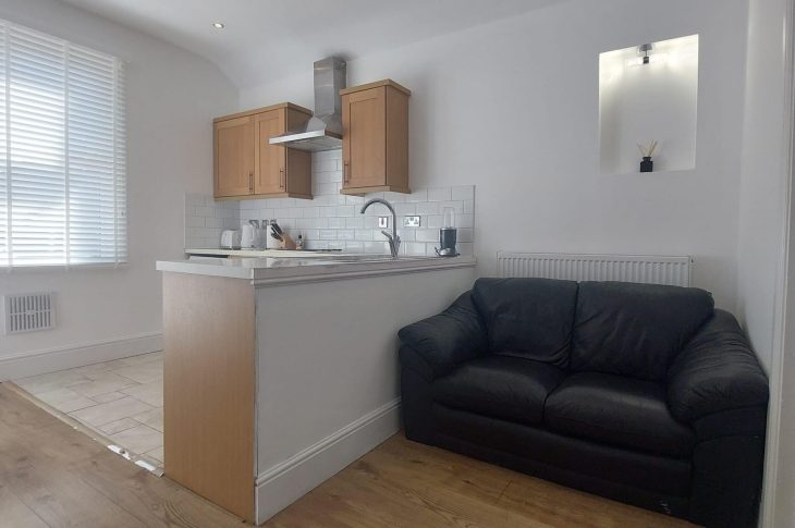 Flat 1, 154 Ashby Road