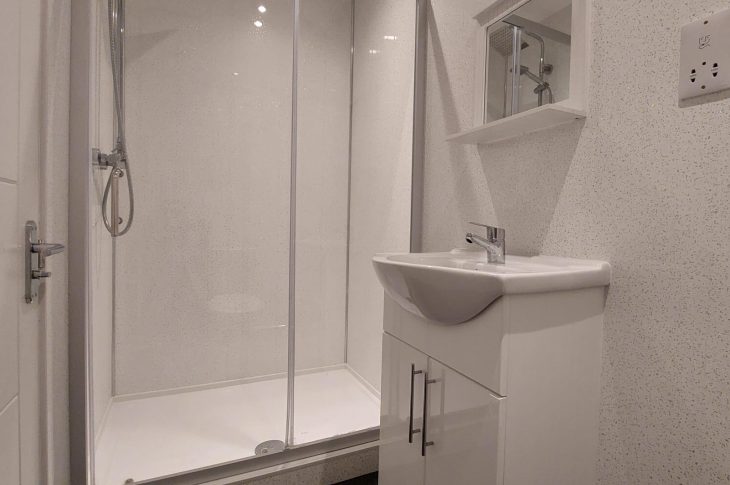 Flat 10, 2 White Ridge Court