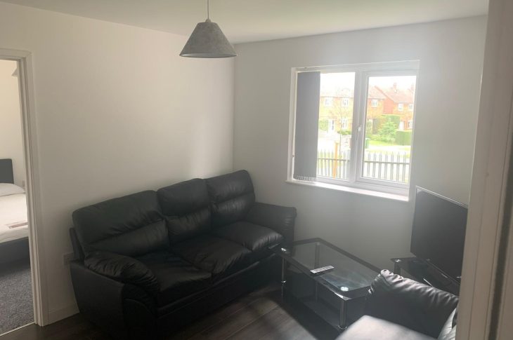 Flat 4, 2 White Ridge Court