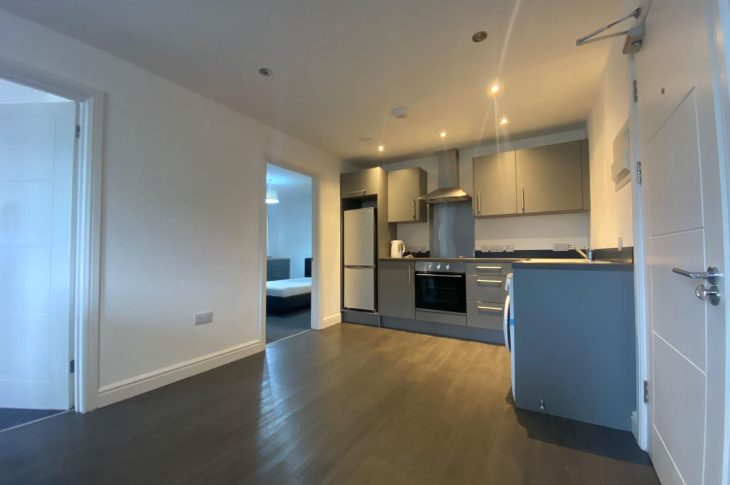 Flat 6, 2 White Ridge Court