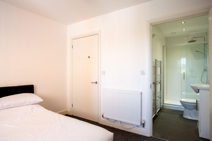 Flat 8, 2  White Ridge Court